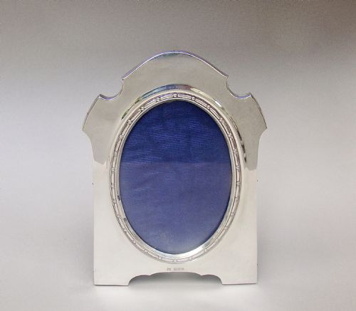 Elegant Edwardian Silver Photo Frame by James Deakin & Sons, Chester 1907