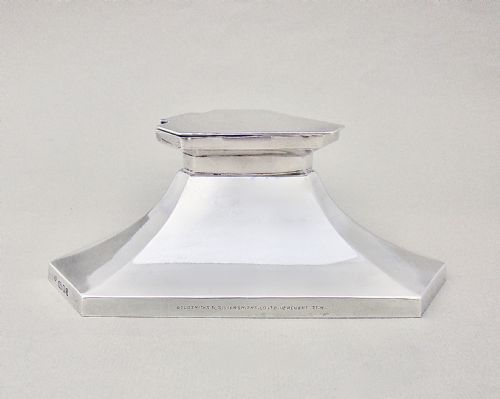 fig 2. FABULOUS ART DECO LARGE SIZE SILVER INKWELL BY THE GOLDSMITHS & SILVERSMITHS COMPANY, LONDON 1939
