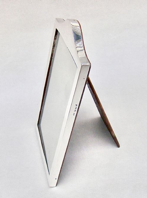 fig 2. FABULOUS GEORGE V SILVER PHOTO FRAME BY HORTON & ALLDAY, BIRMINGHAM 1916