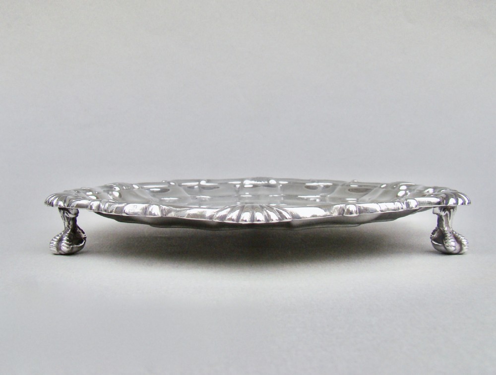 EXQUISITE VICTORIAN SILVER CARD TRAY BY MARTIN HALL & CO, LONDON 1891 View III