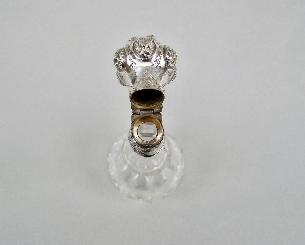 19TH CENTURY FRENCH SILVER MOUNTED GLASS SCENT BOTTLE, CIRCA 1850
 View V