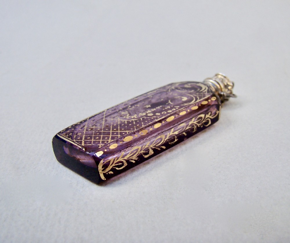 RARE MINIATURE 19TH C. FRENCH SILVER GILT & AMETHYST GLASS CHATELAINE SCENT BOTTLE, CIRCA 1870 View VII