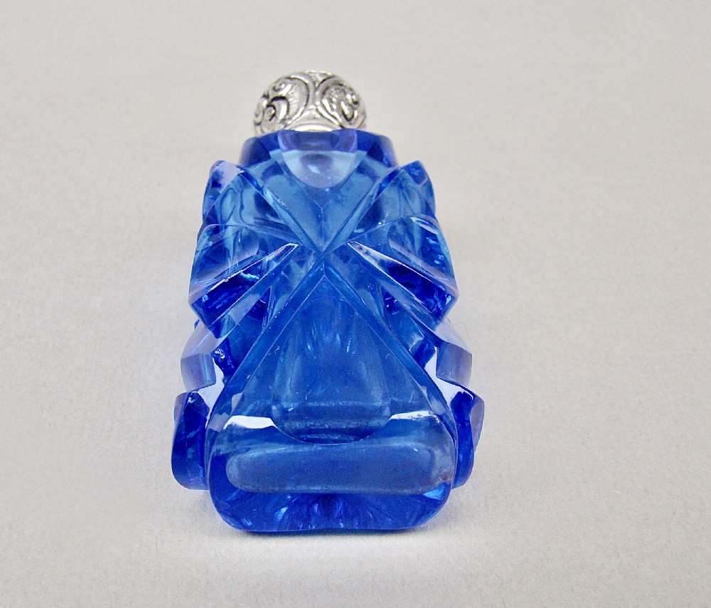 EXQUISITE VICTORIAN SILVER & BLUE URANIUM GLASS SCENT BOTTLE , CIRCA 1890 View V