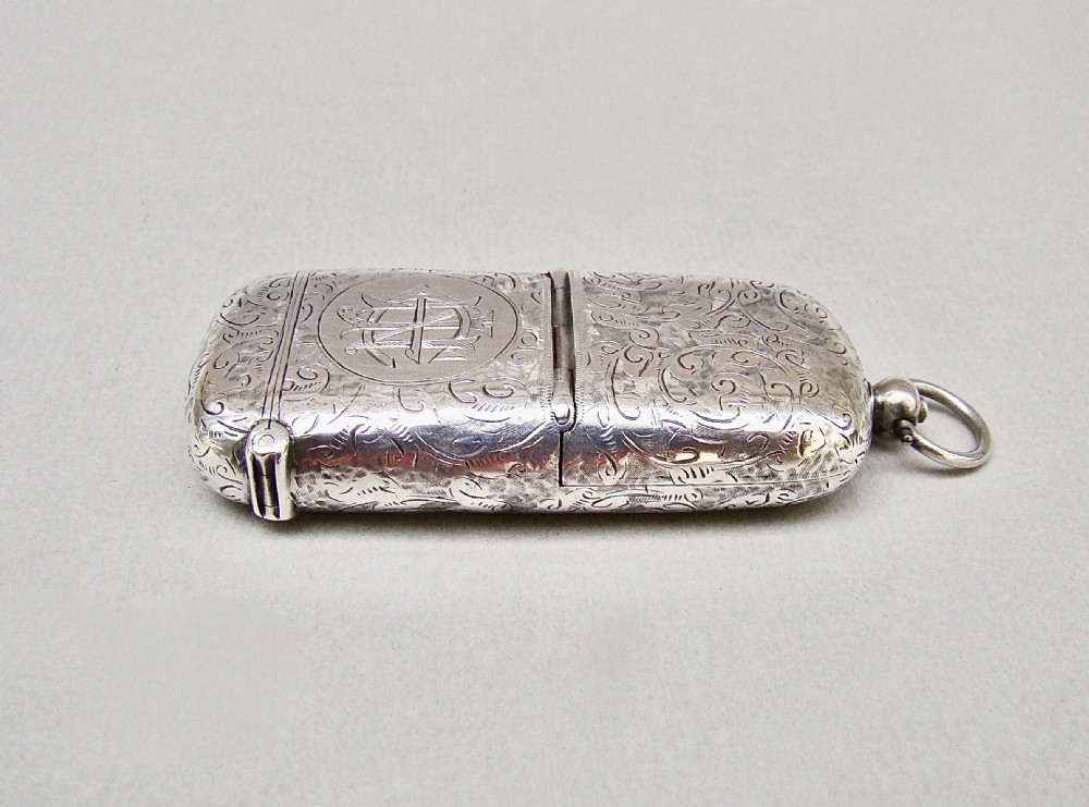 VICTORIAN SILVER COMBINATION VESTA & SOVEREIGN CASE BY WILLIAM NEALE, BIRMINGHAM 1892 View VIII