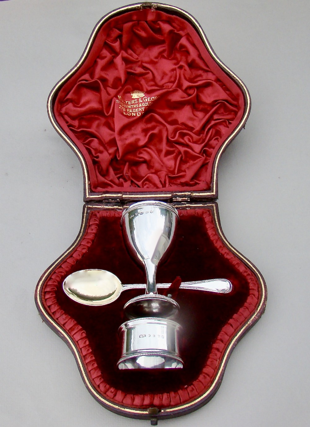 SUPERB VICTORIAN 3-PIECE CHRISTENING SET COMPLETE WITH EGG CUP, SPOON & NAPKIN RING BY GEORGE UNITE, BIRMINGHAM 1887