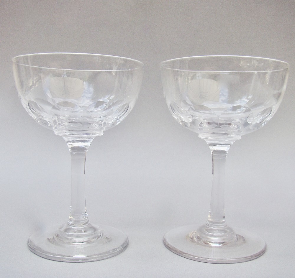 ELEGANT PAIR OF VICTORIAN SLICED-CUT CHAMPAGNE COUPES, CIRCA 1890
