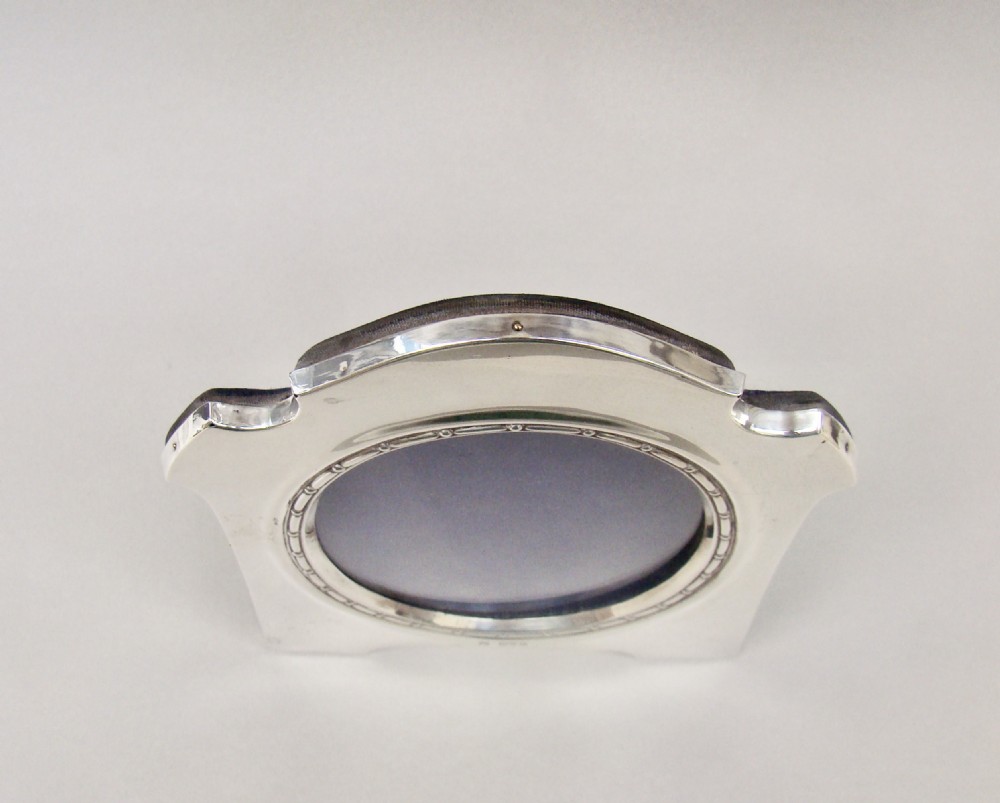 ELEGANT EDWARDIAN SILVER PHOTO FRAME BY JAMES DEAKIN & SONS, CHESTER 1907 View III