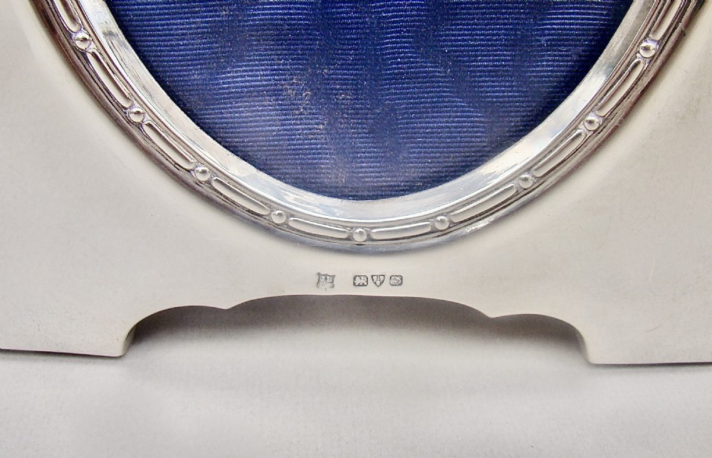 ELEGANT EDWARDIAN SILVER PHOTO FRAME BY JAMES DEAKIN & SONS, CHESTER 1907 View V