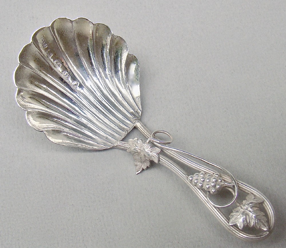 DELIGHTFUL VICTORIAN SILVER CADDY SPOON BY GEORGE UNITE, BIRMINGHAM 1861