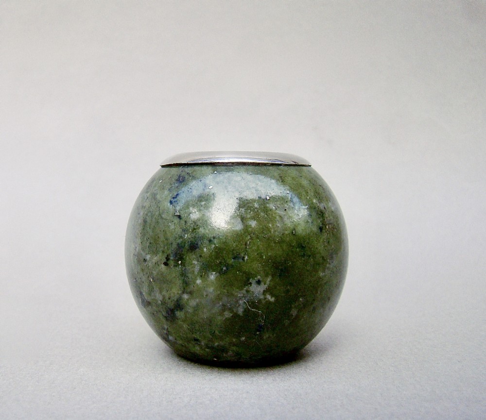  SMALL AND EXQUISITE EDWARDIAN SILVER MOUNTED MOSS AGATE MATCH STRIKER BY JAMES SWANN & SON BIRMINGHAM 1907 View IV