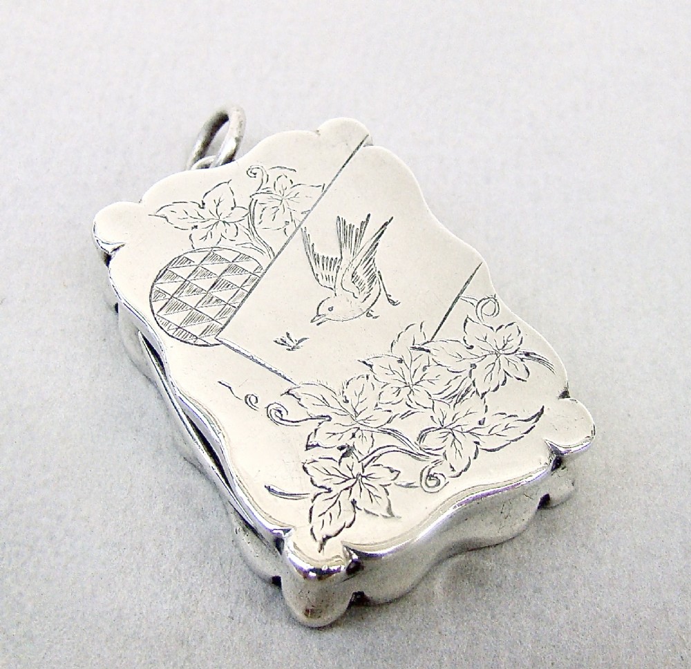 RARE VICTORIAN AESTHETIC MOVEMENT SILVER VINAIGRETTE BY DEAKIN & NEPHEW, BIRMINGHAM 1880