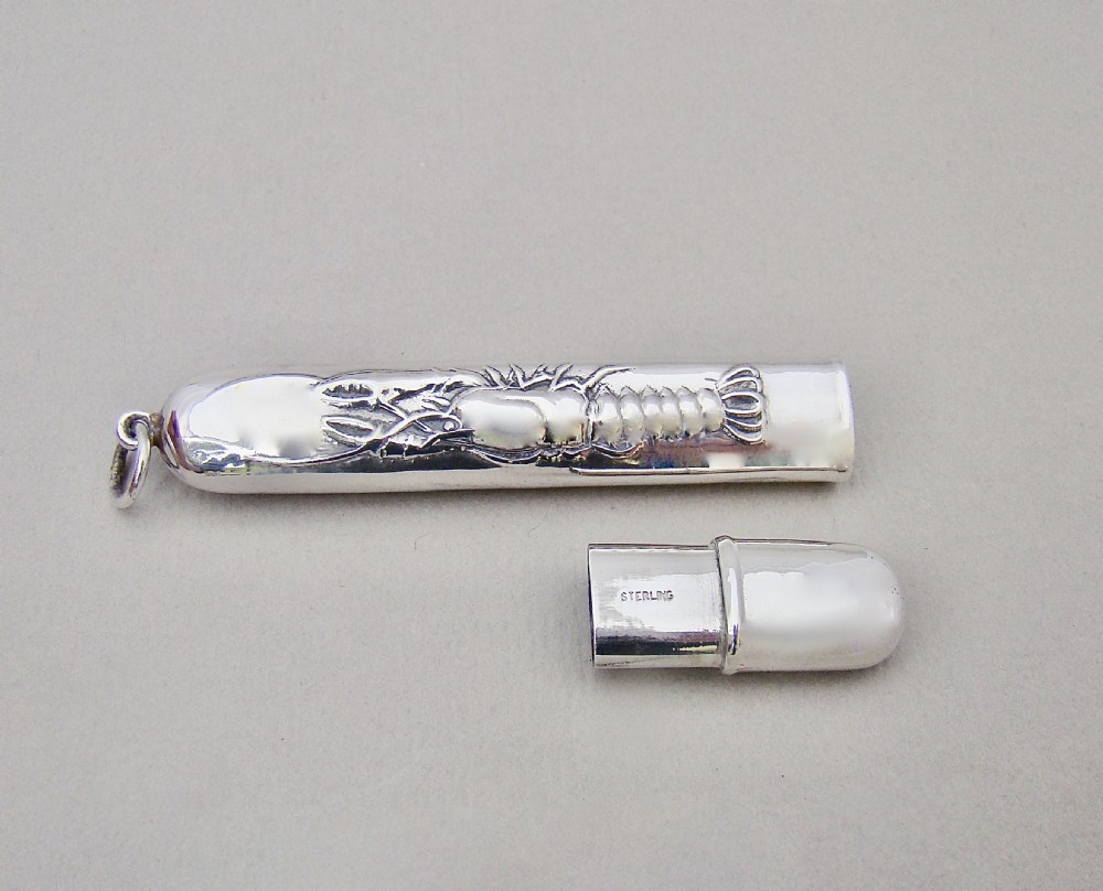 UNUSUAL STERLING SILVER NEEDLE CASE , CIRCA 1930 View III
