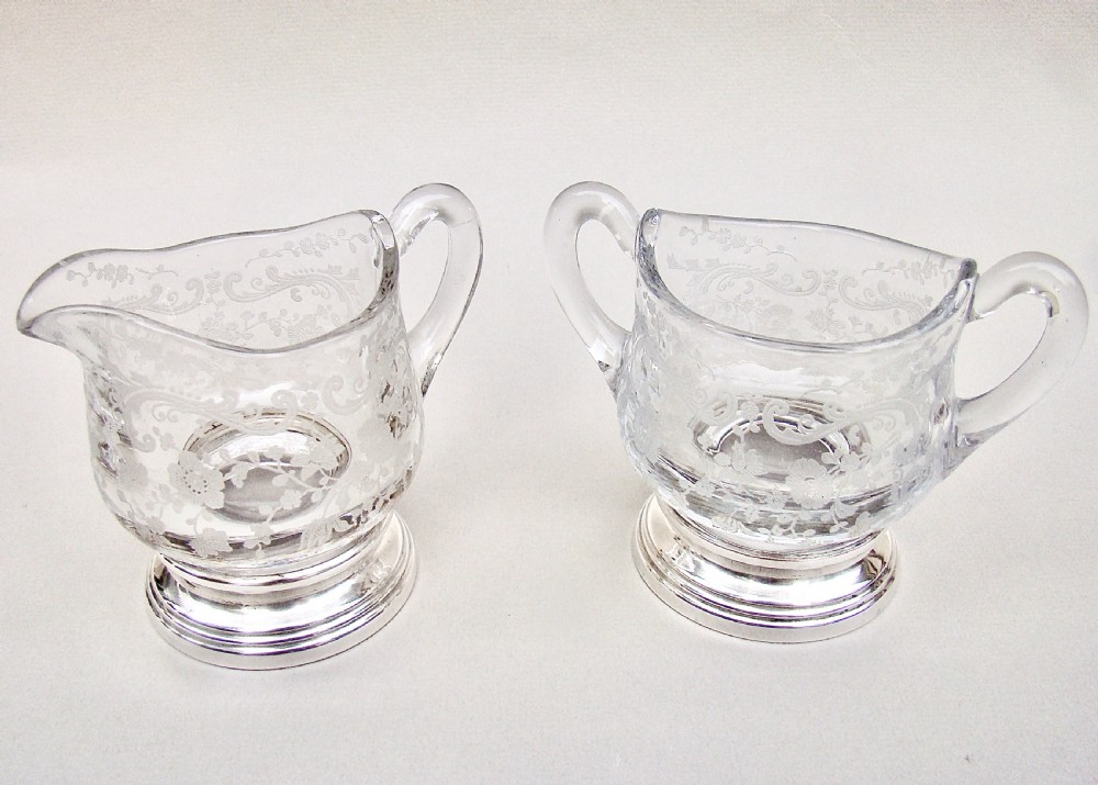 AMERICAN STERLING SILVER CHANTILLY PATTERN ETCHED GLASS CREAM JUG & SUGAR BY THE SHEFFIELD SILVER CO, NEW YORK, CIRCA 1900 View III
