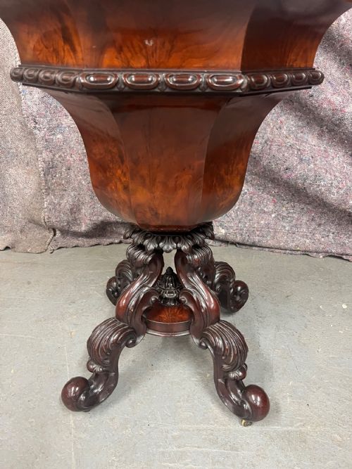 FINE GILLOWS 8472 FLAME MAHOGANY TEA POY - ADDITIONAL PHOTO 6