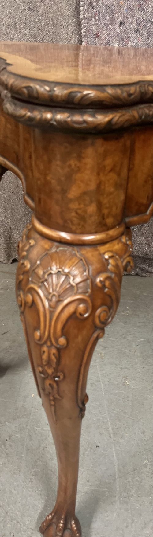 FINE BURR WALNUT CARD TABLE BY MAPLE CO OF LONDON - ADDITIONAL PHOTO 6