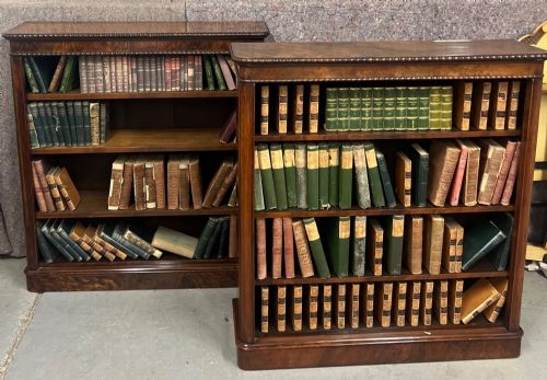 Good Quality Pair of Antique Walnut Open Bookcases