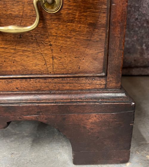 SMALL GEORGE III MAHOGANY DESK - ADDITIONAL PHOTO 8