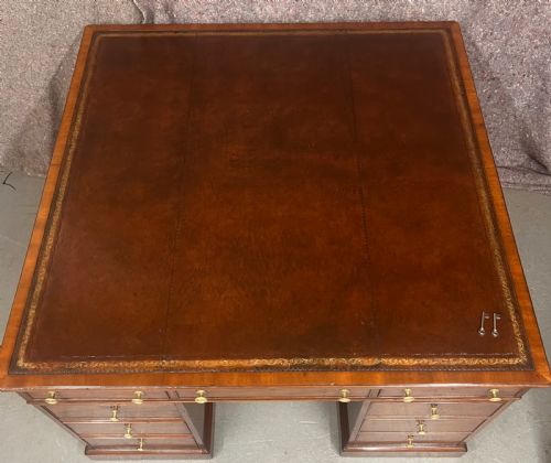GEORGE III MAHOGANY 18 DRAWER PARTNER'S DESK - ADDITIONAL PHOTO 7