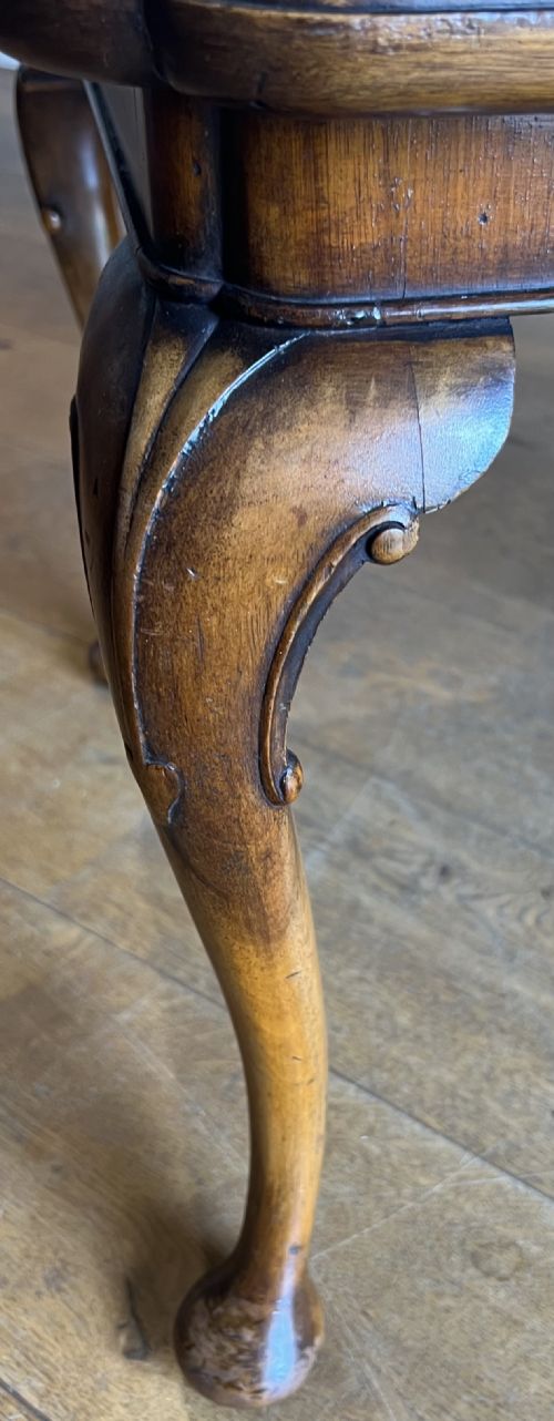 QUEEN ANNE STYLE COFFEE OR LAMP TABLE - ADDITIONAL PHOTO 3