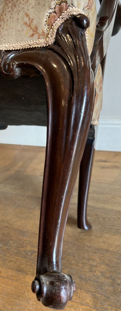 UNUSUAL 18THC CHIPPENDALE PERIOD ARMCHAIR - ADDITIONAL PHOTO 1