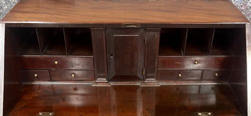 SMALL 3FT GEORGE II MAHOGANY BUREAU - ADDITIONAL PHOTO 1