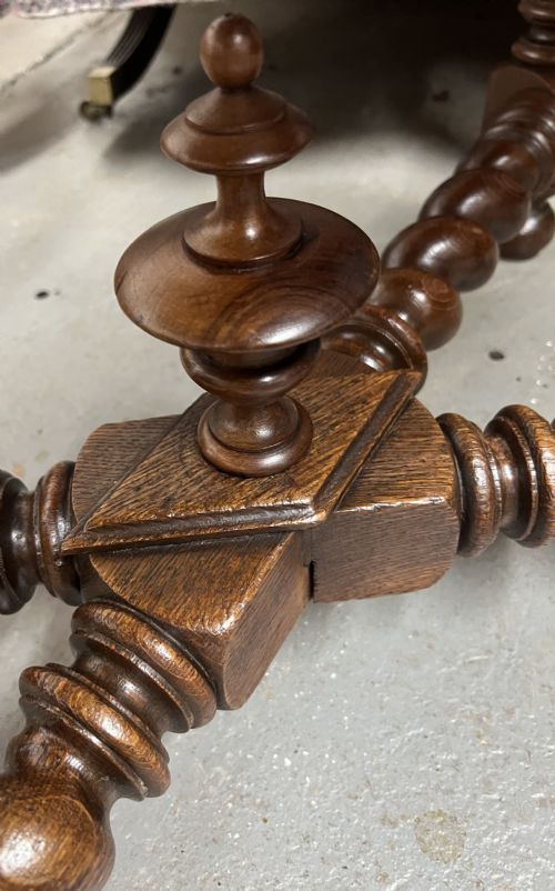 GOOD 19THC CARVED OAK SIDE OR WRITING TABLE - ADDITIONAL PHOTO 5