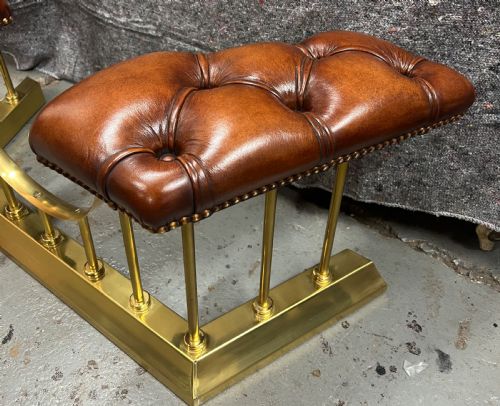 SMALL 19THCENTURY STYLE CLUB FENDER - ADDITIONAL PHOTO 4