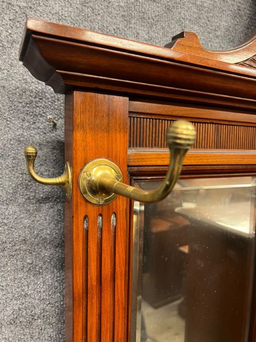 IMPRESSIVE GOOD QUALITY WALNUT HALL STAND - ADDITIONAL PHOTO 5
