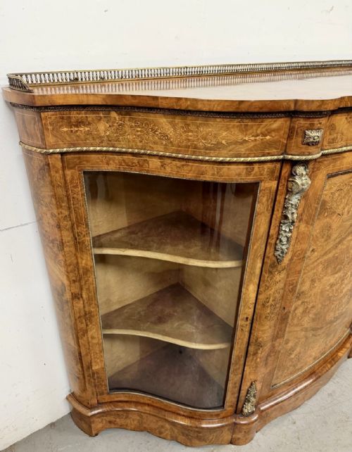 FINE BURR WALNUT CREDENZA SIDE CABINET - ADDITIONAL PHOTO 3