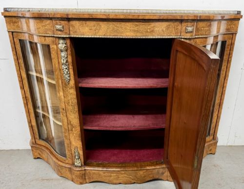 FINE BURR WALNUT CREDENZA SIDE CABINET - ADDITIONAL PHOTO 1