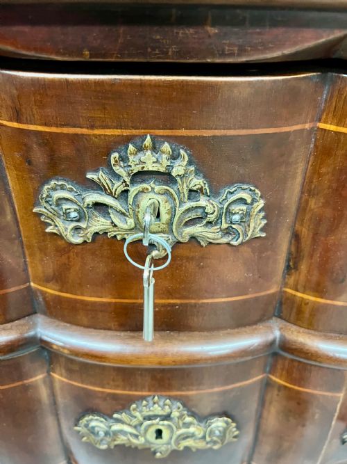 DUTCH BURR WALNUT BUREAU - ADDITIONAL PHOTO 6