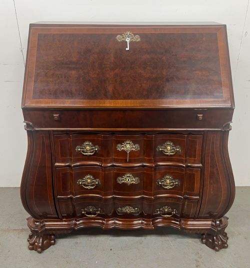 DUTCH BURR WALNUT BUREAU - ADDITIONAL PHOTO 9