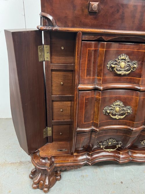 DUTCH BURR WALNUT BUREAU - ADDITIONAL PHOTO 5