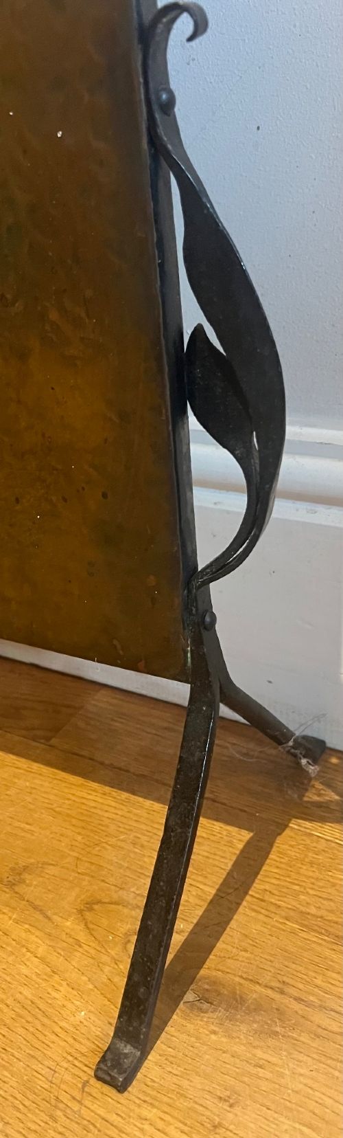 NEWLYN STYLE COPPER IRON FIRE SCREEN - ADDITIONAL PHOTO 5