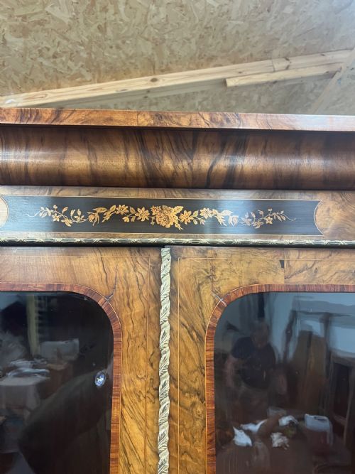 SUPERB VICTORIAN WALNUT MARQUETRY INLAID BOOKCASE - ADDITIONAL PHOTO 9