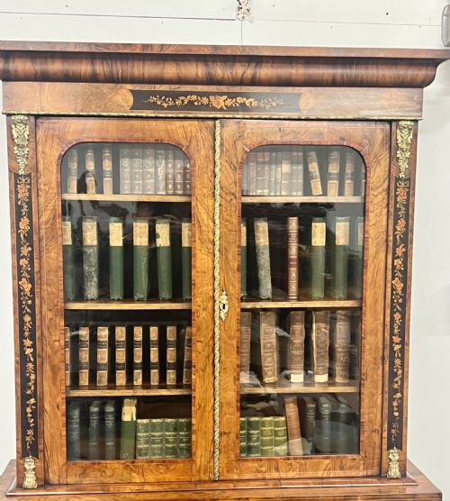 SUPERB VICTORIAN WALNUT MARQUETRY INLAID BOOKCASE - ADDITIONAL PHOTO 3