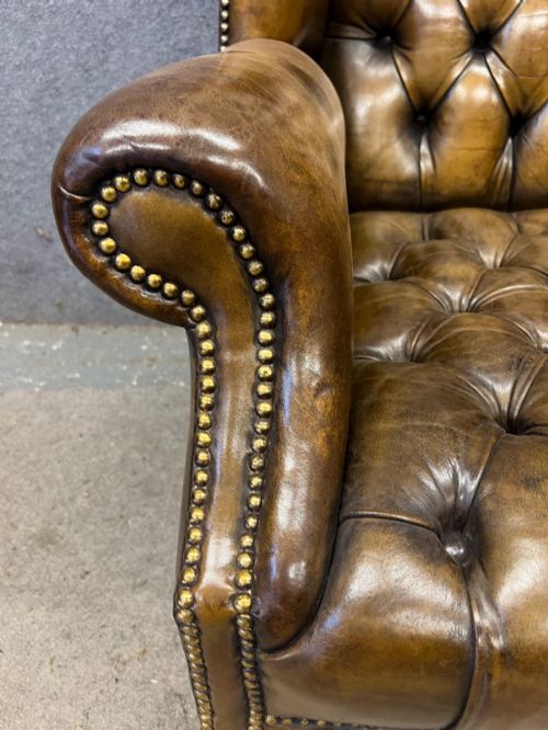 GEORGIAN STYLE WINGED LEATHER ARMCHAIR - ADDITIONAL PHOTO 5