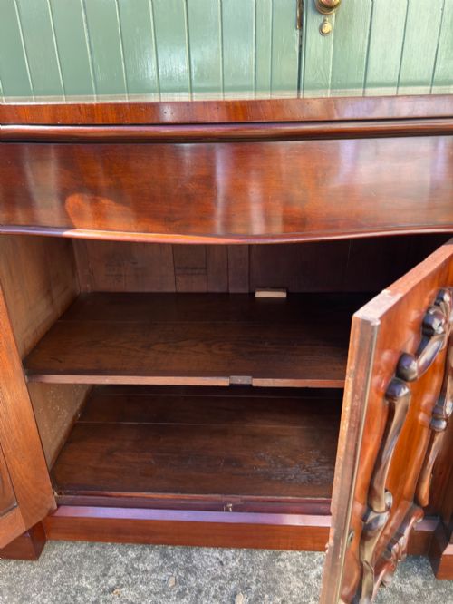 GOOD QUALITY ANTIQUE MAHOGANY SIDEBOARD - ADDITIONAL PHOTO 13