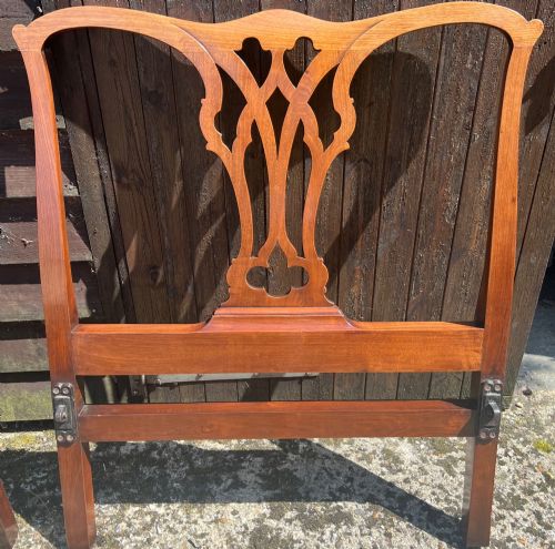 PAIR ANTIQUE CHIPPENDALE STYLE MAHOGANY SINGLE BEDS - ADDITIONAL PHOTO 4