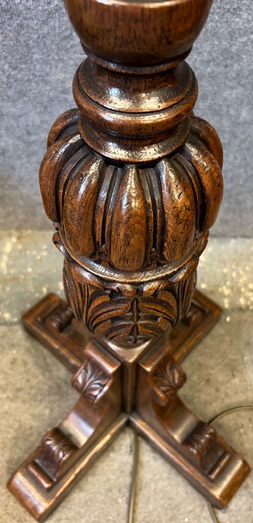 JACOBEAN STYLE OAK STANDARD LAMP - ADDITIONAL PHOTO 5
