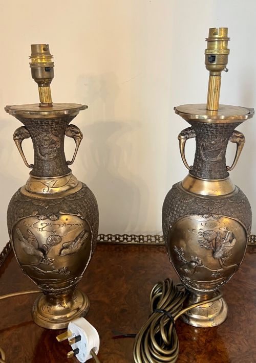 PAIR MEIJI PERIOD BRONZE LAMPS - ADDITIONAL PHOTO 3