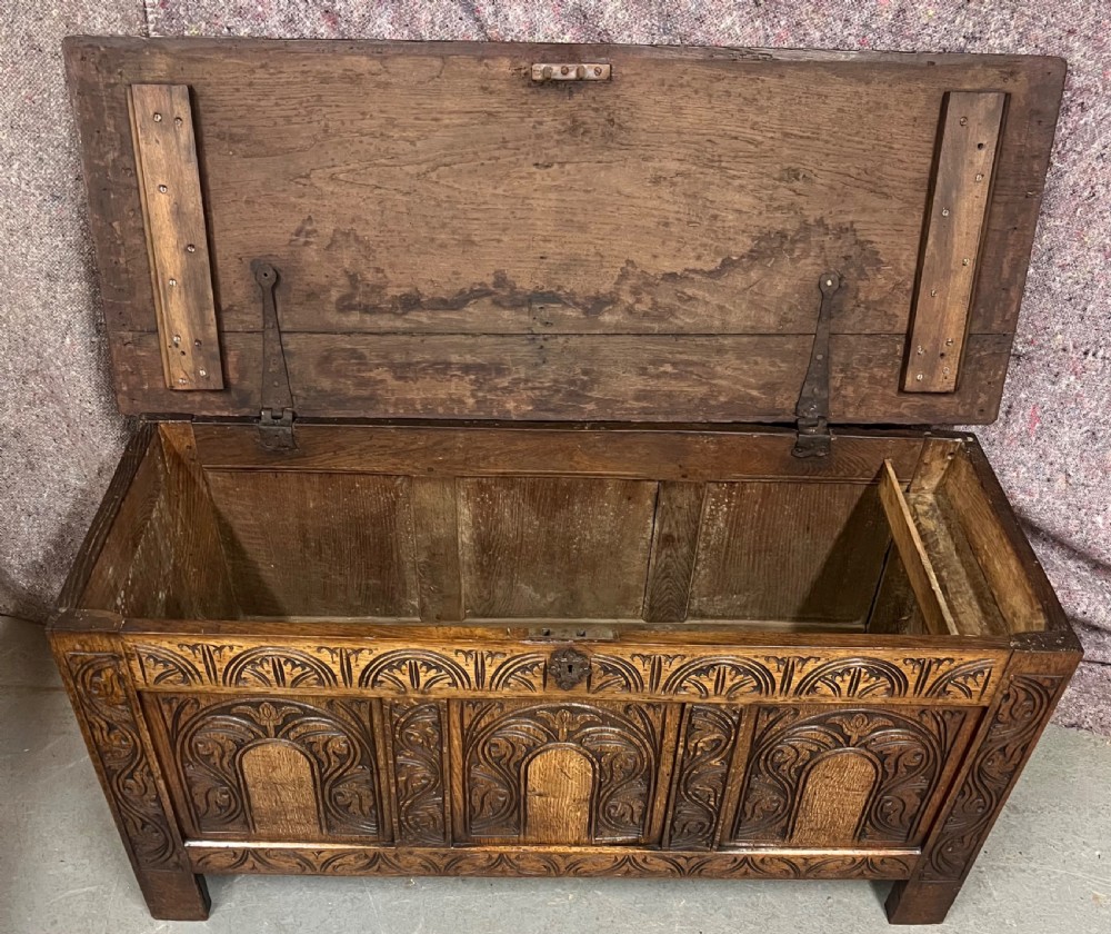 Early 18th.C. Oak Coffer View VI