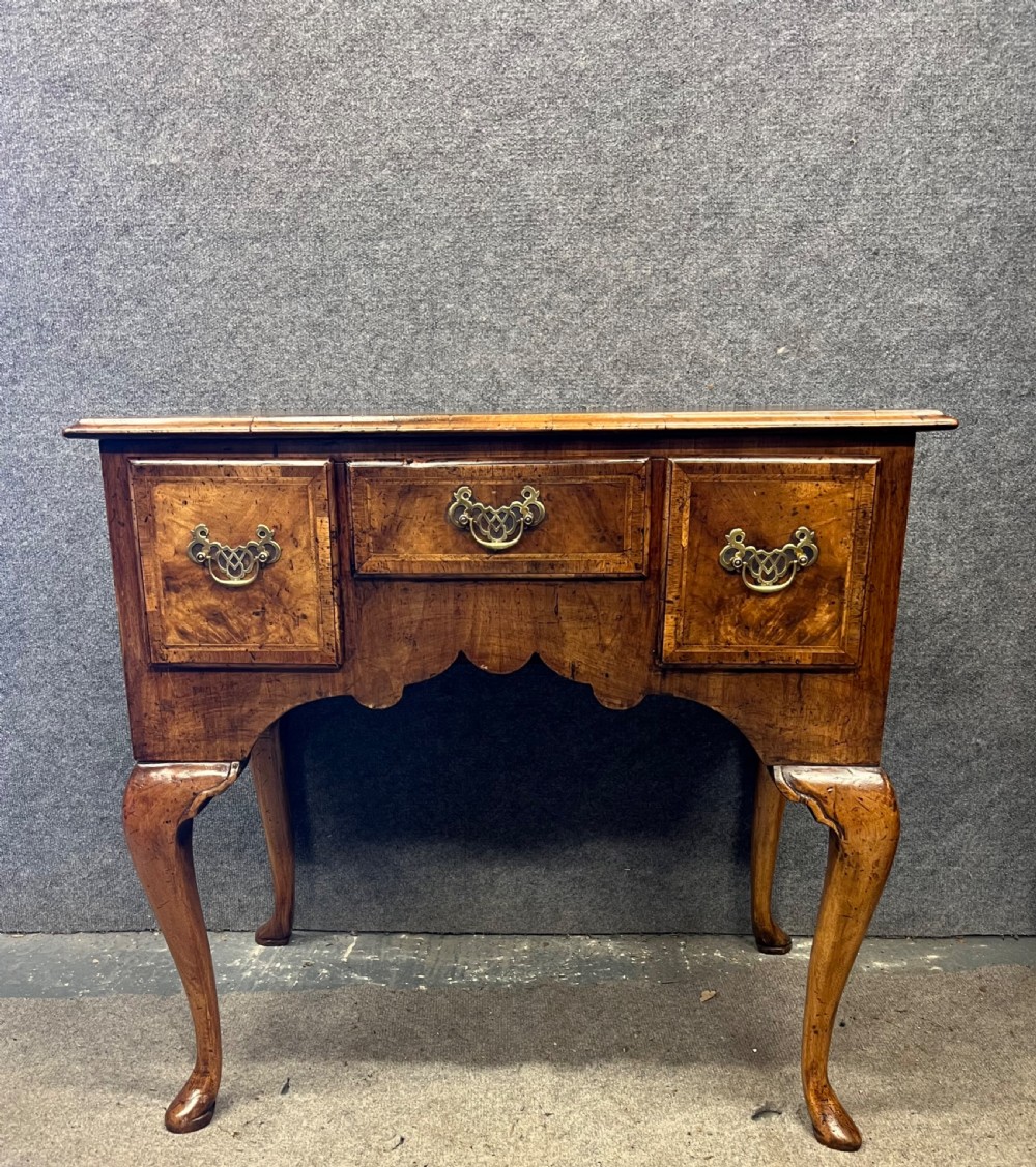 18.th.C. Walnut Low Boy