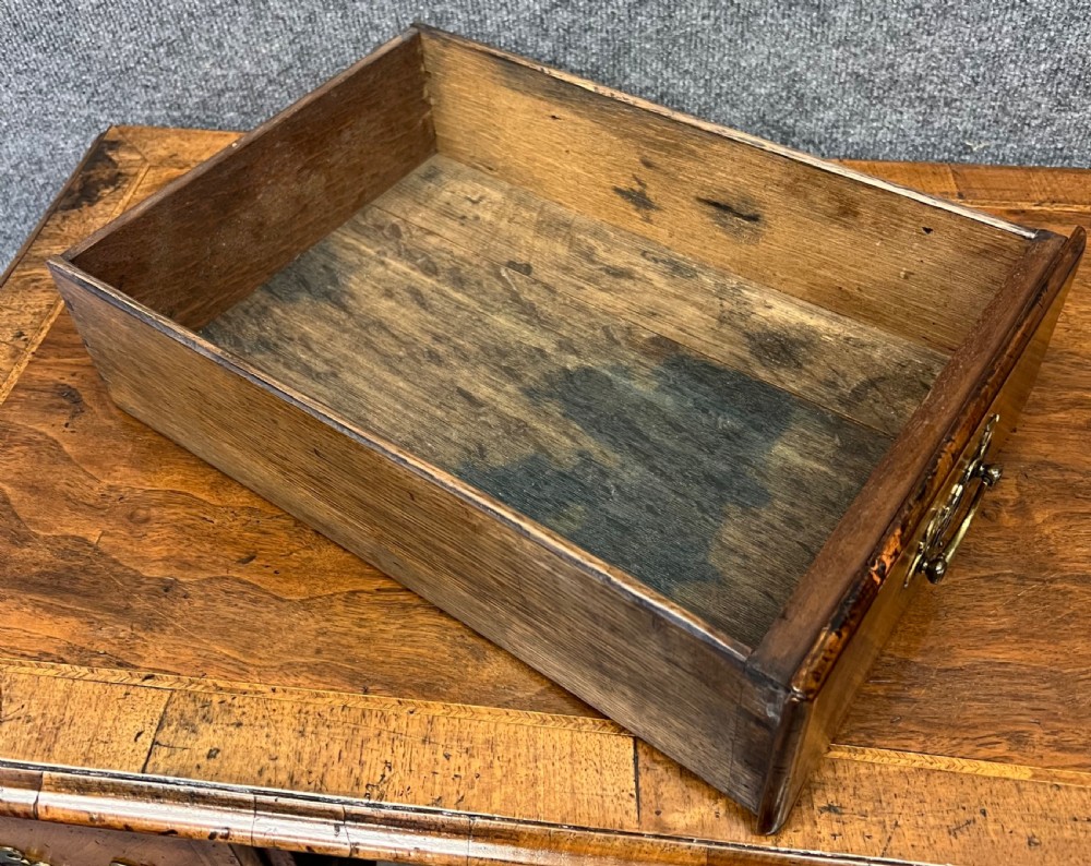 18.th.C. Walnut Low Boy View XII