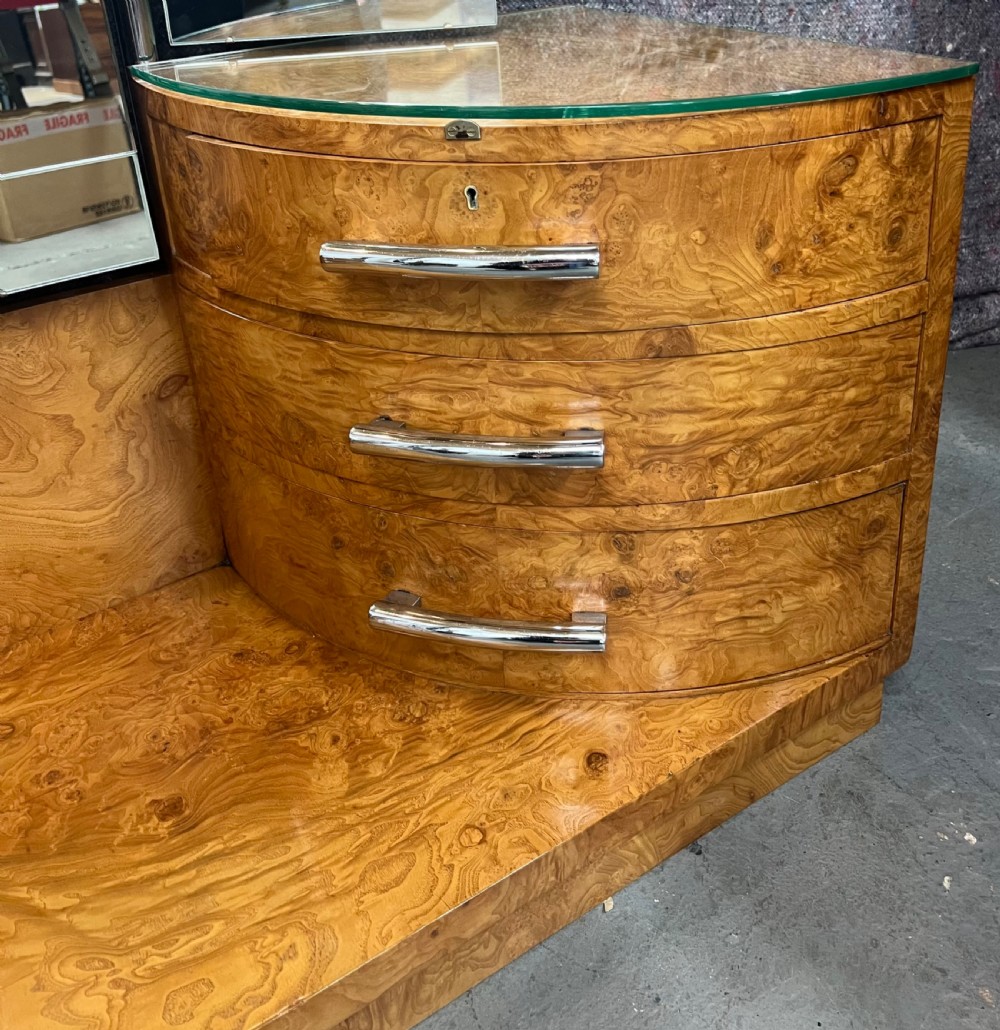Stunning Art Deco Triptych Mirrored Dressing Table View XI