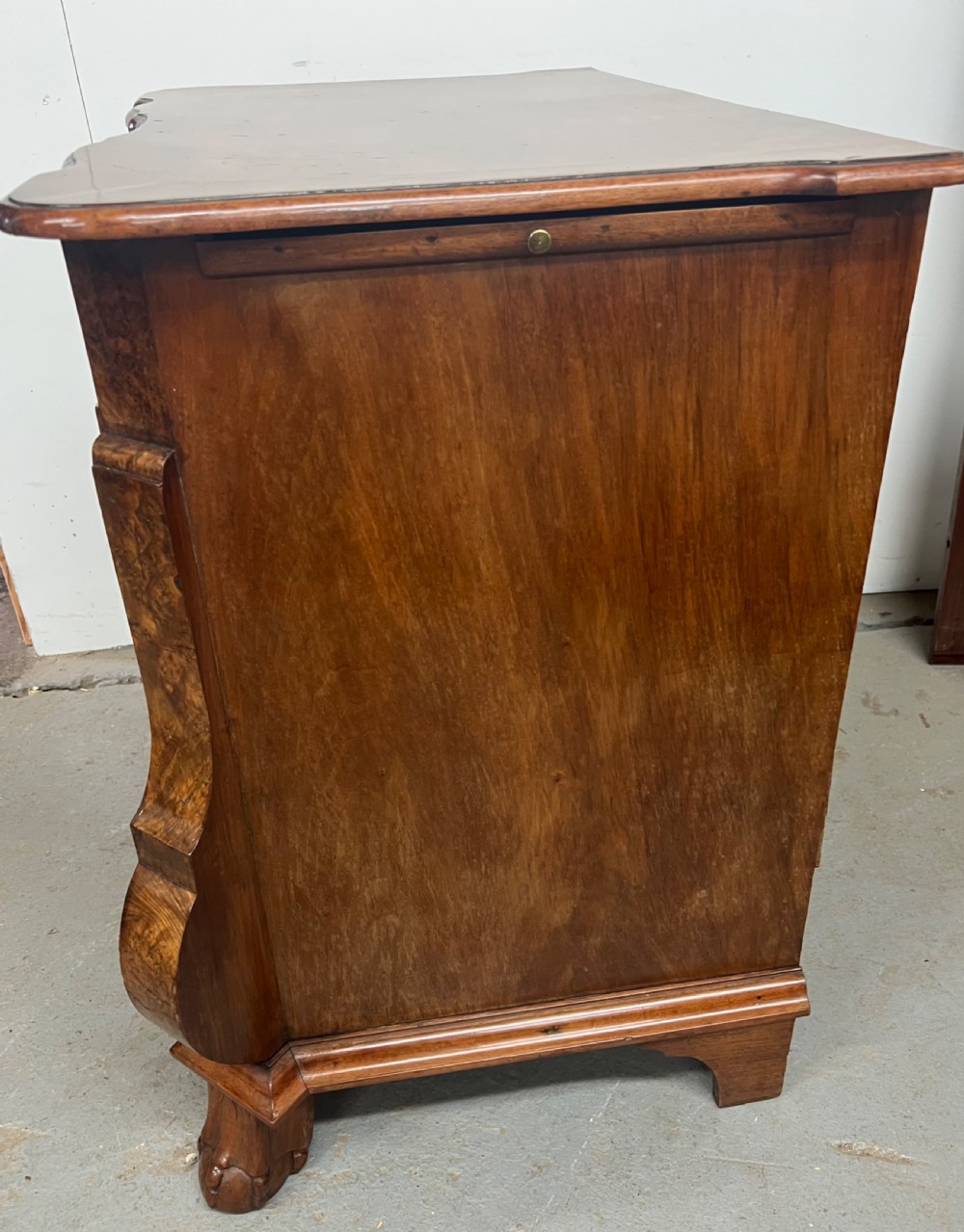 Small Dutch Burr Walnut Chest of Drawers View XI