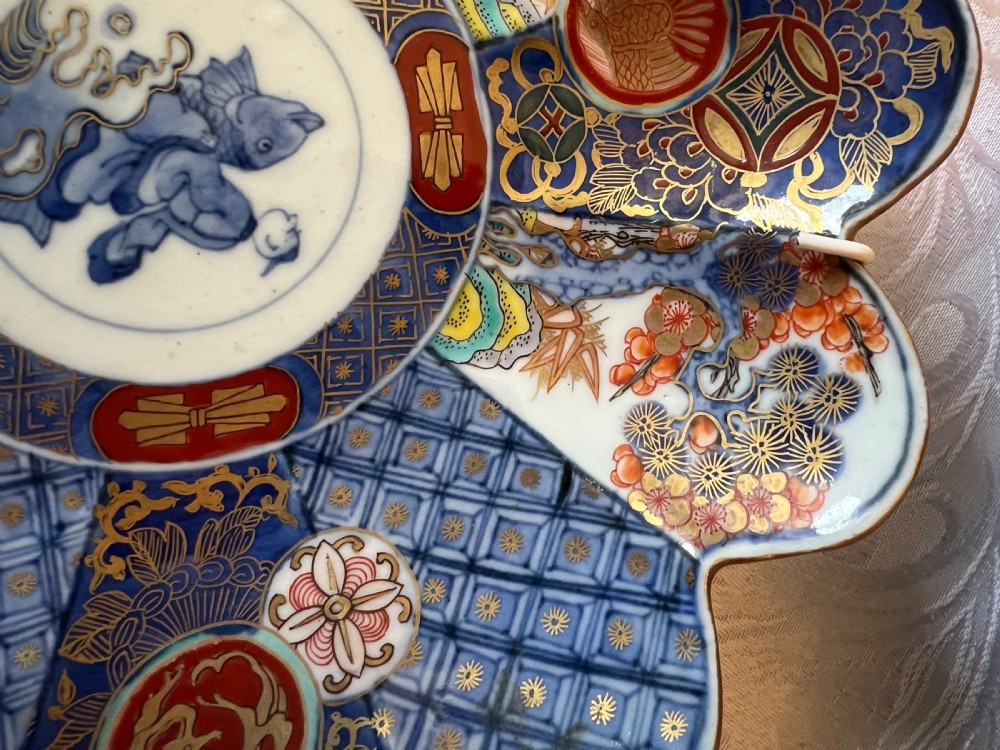 Beautiful Pair of Small Imari Wall Plates View IX