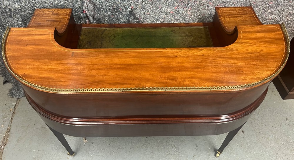 Shapland & Petter Carlton House Desk View II