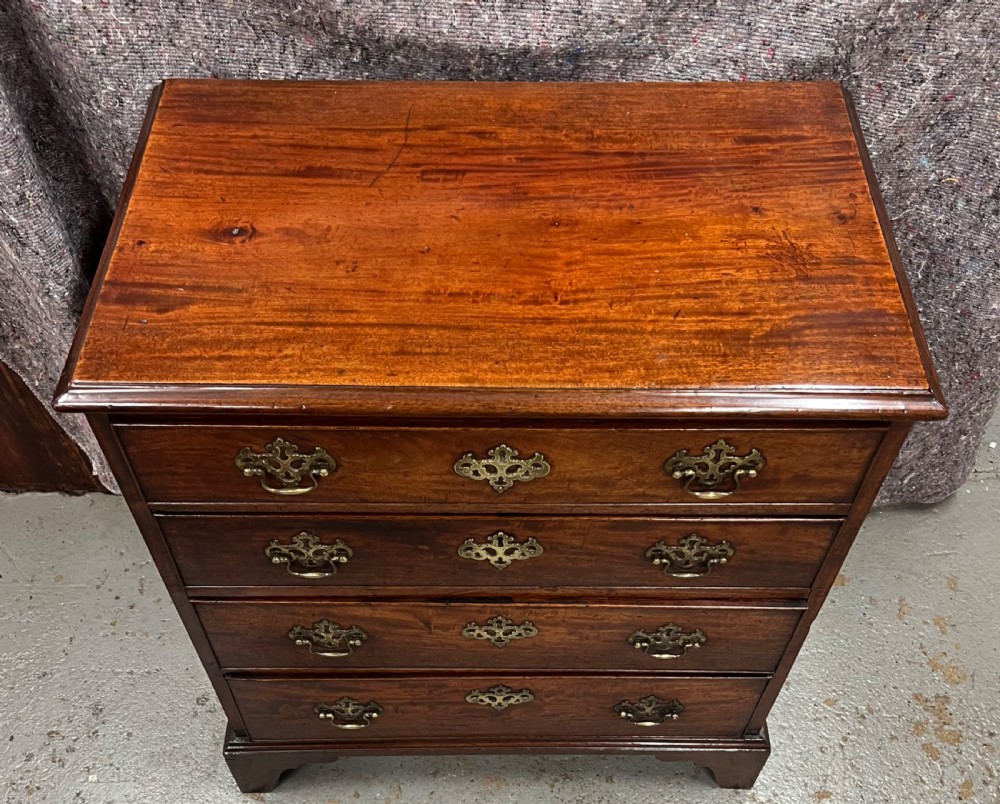 Small George III Mahogany Chest of Drawers View III