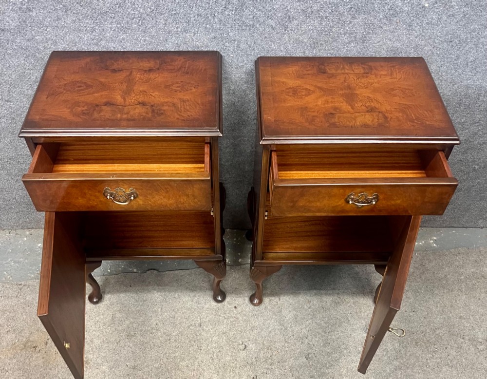 Pair of 1930's Burr Walnut Bedside Cabinets View VI